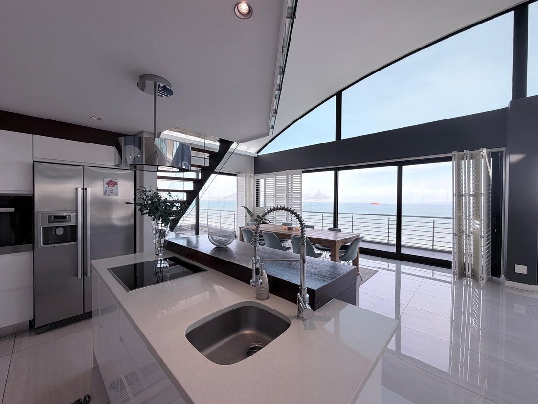 Apartment in Table View, Cape Town, South Africa 4 - 18685127