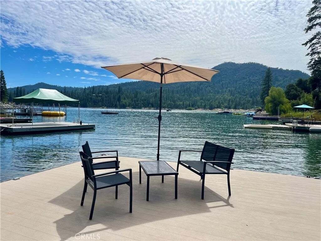 House in Bass Lake, California, United States 1 - 18685255