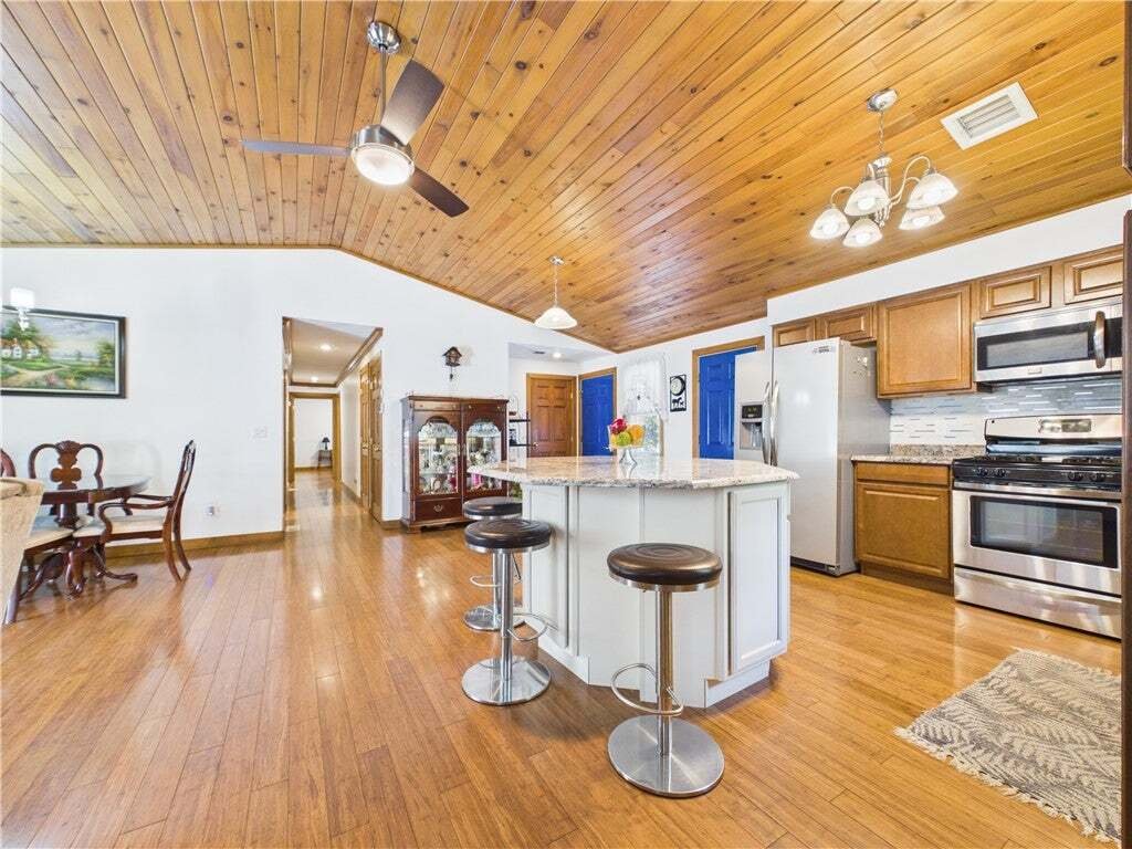 House in Seekonk, Massachusetts, United States 3 - 18684690