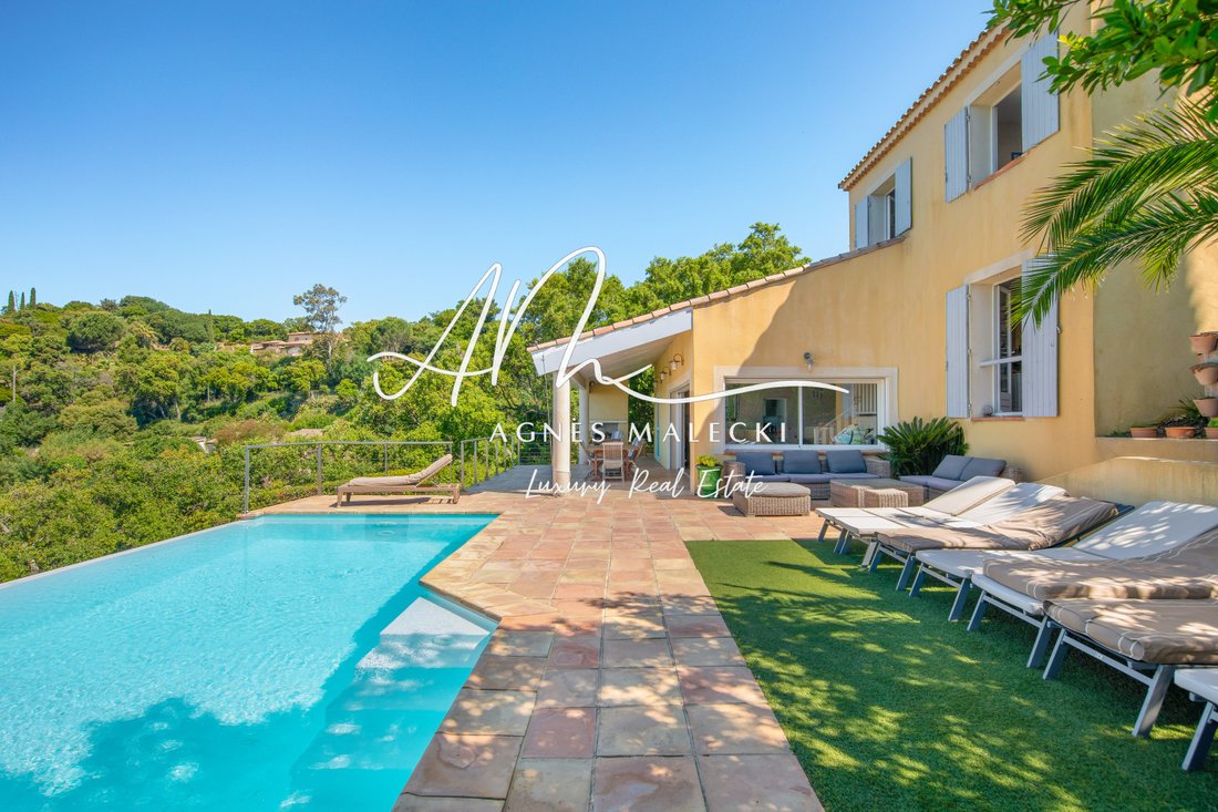 Villa in Rayol-Canadel-sur-Mer, Provence-Alpes-Côte d'Azur, France 3 - 18685048