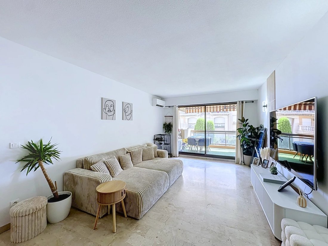 Apartment in Menton, Provence-Alpes-Côte d'Azur, France 2 - 18685032