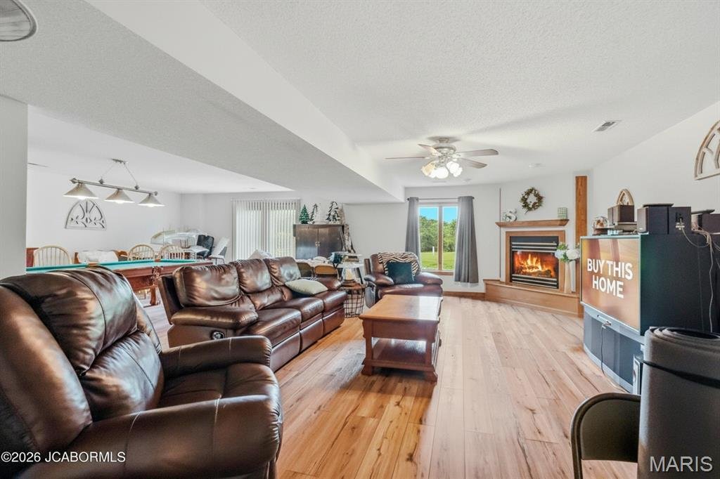 House in Huntsville, Missouri, United States 3 - 18684864