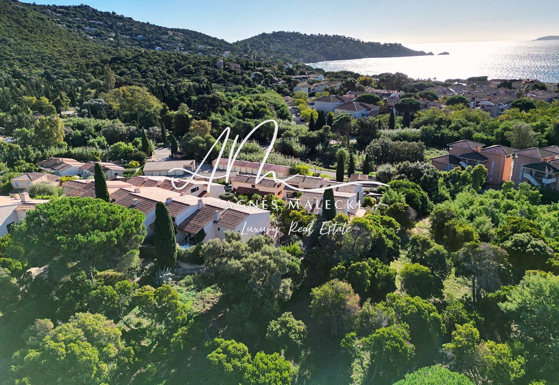 Apartment in Le Lavandou, Provence-Alpes-Côte d'Azur, France 2 - 18685074