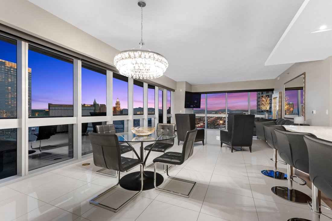 Condo in Las Vegas, Nevada, United States 2 - 18685411