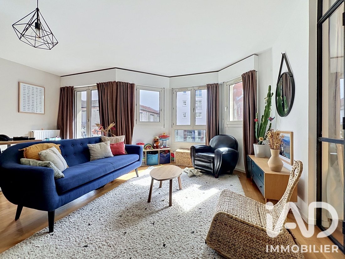 Apartment in Centre Ville, Suresnes, France 2 - 18686786