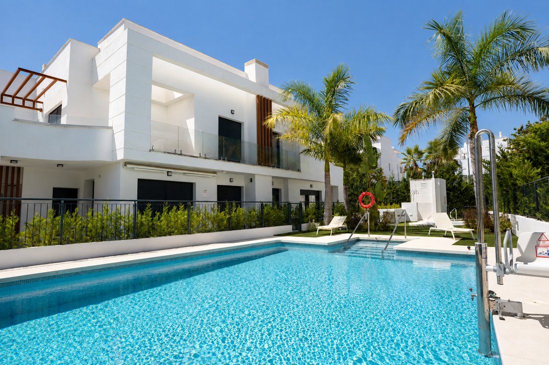 Townhouse in Bel-Air, Estepona, Andalusia 3 - 17893928