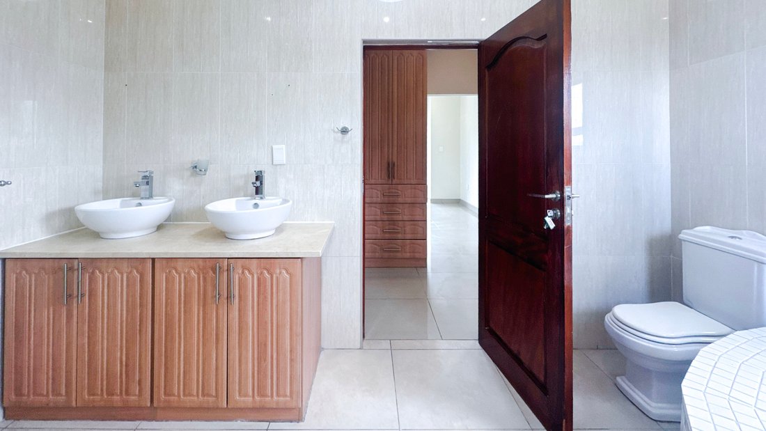 House in Midlands Estate, Olifantsfontein 410-JR, Gauteng 5 - 18685001
