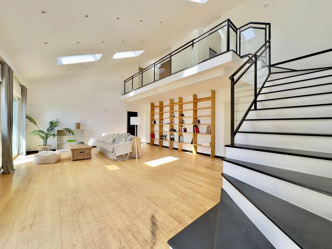 House in Menton, Provence-Alpes-Côte d'Azur, France 3 - 15503037