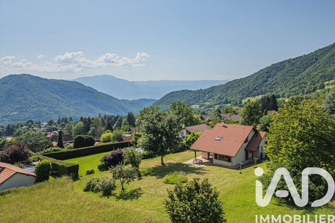 House in Saint-Martin-d'Uriage, Auvergne-Rhône-Alpes, France 1 - 18065262