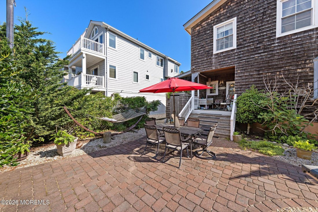 House in Ship Bottom, New Jersey, United States 3 - 18684838