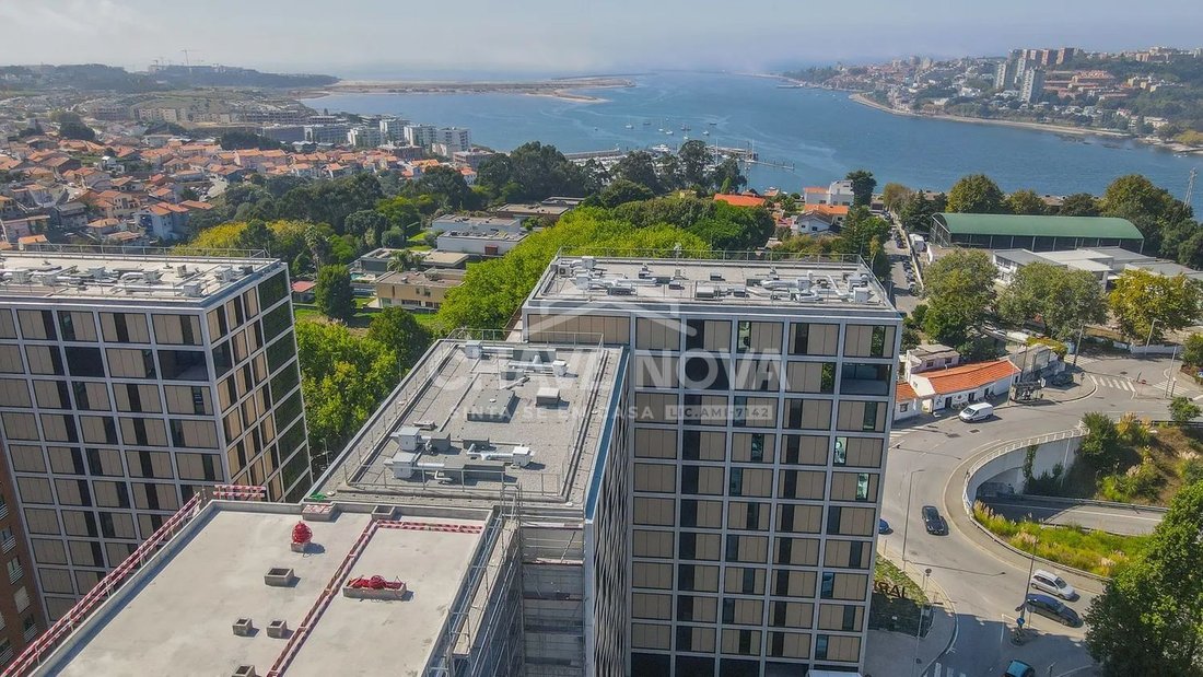 Apartment in Santa Marinha e Sao Pedro da Afurada, Porto District, Portugal 2 - 18685330