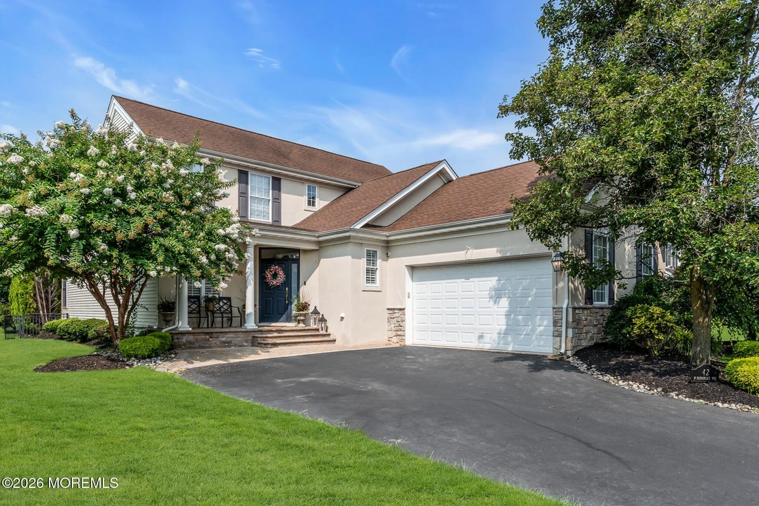 House in Manalapan Township, New Jersey, United States 1 - 18685185