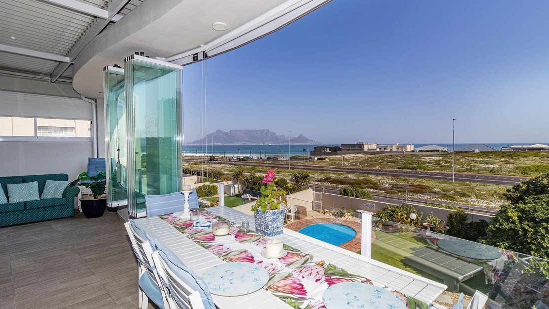 House in Table View, Cape Town, South Africa 1 - 18685140