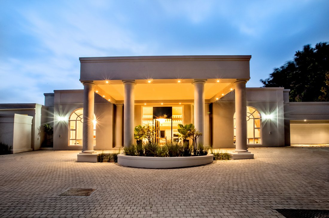 Sillery, Silverhurst, Cape Town 2 - 18685426