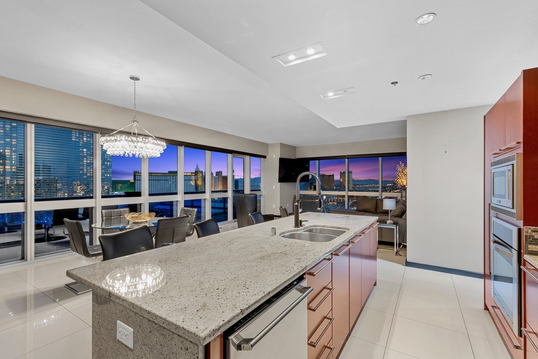 Condo in Las Vegas, Nevada, United States 4 - 18685411