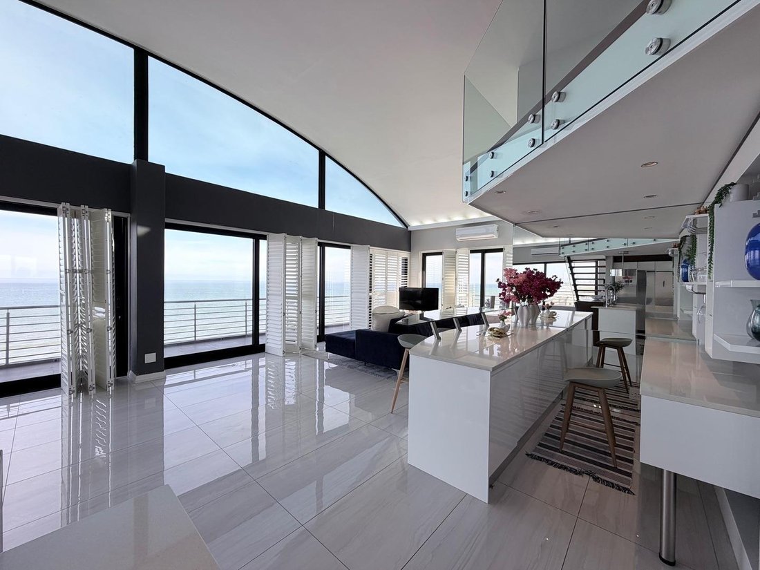 Apartment in Table View, Cape Town, South Africa 2 - 18685127