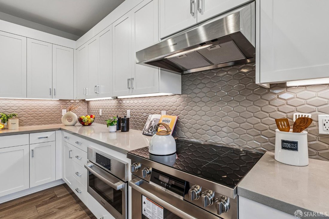 Condo in Sunnyvale, California, United States 5 - 18684658