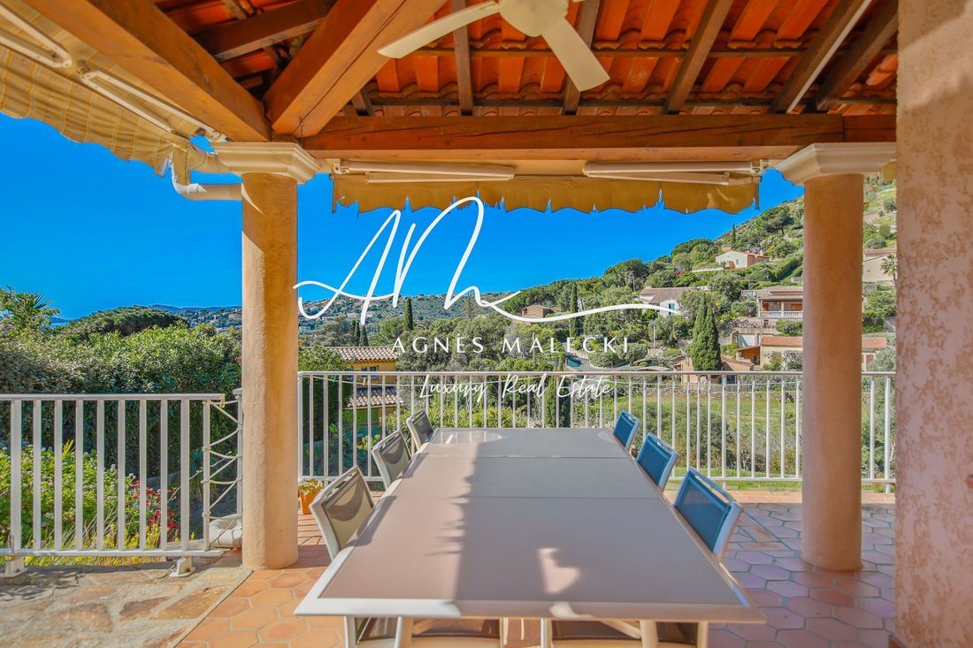 Villa in Le Lavandou, Provence-Alpes-Côte d'Azur, France 4 - 18685057