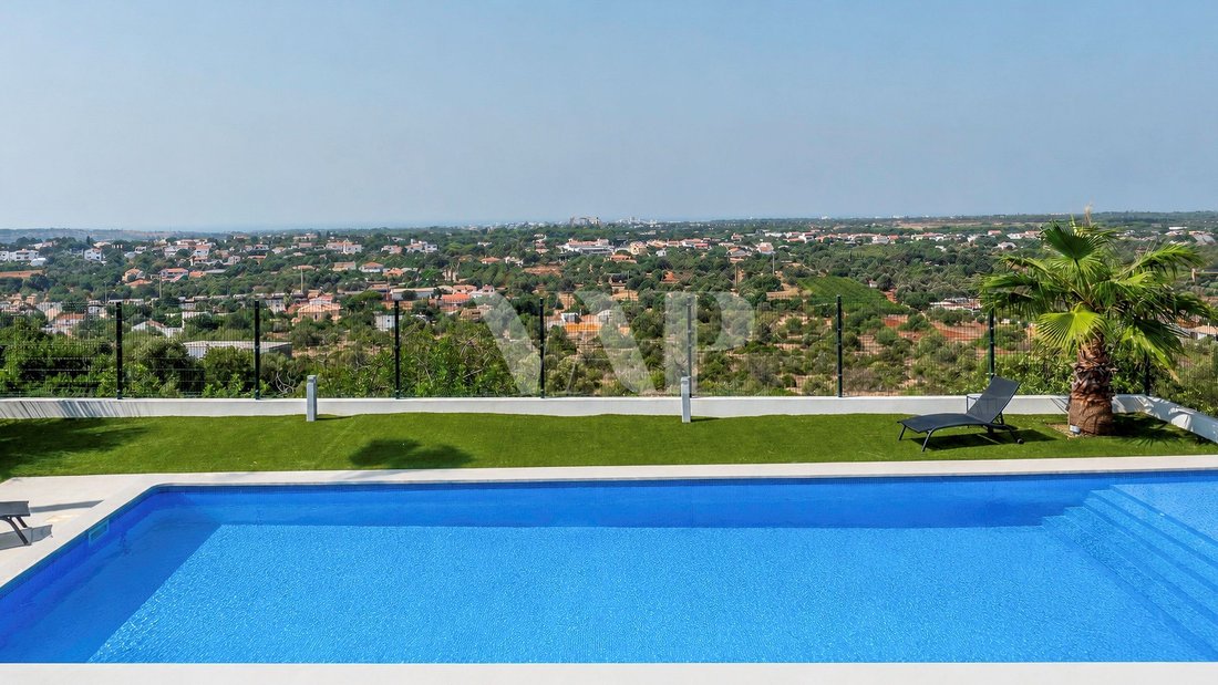 Villa in Loule (Sao Clemente), Algarve, Portugal 2 - 18685649