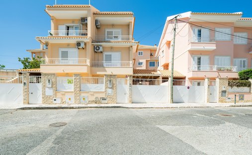 Villa in Parede, Lisbon, Portugal 1