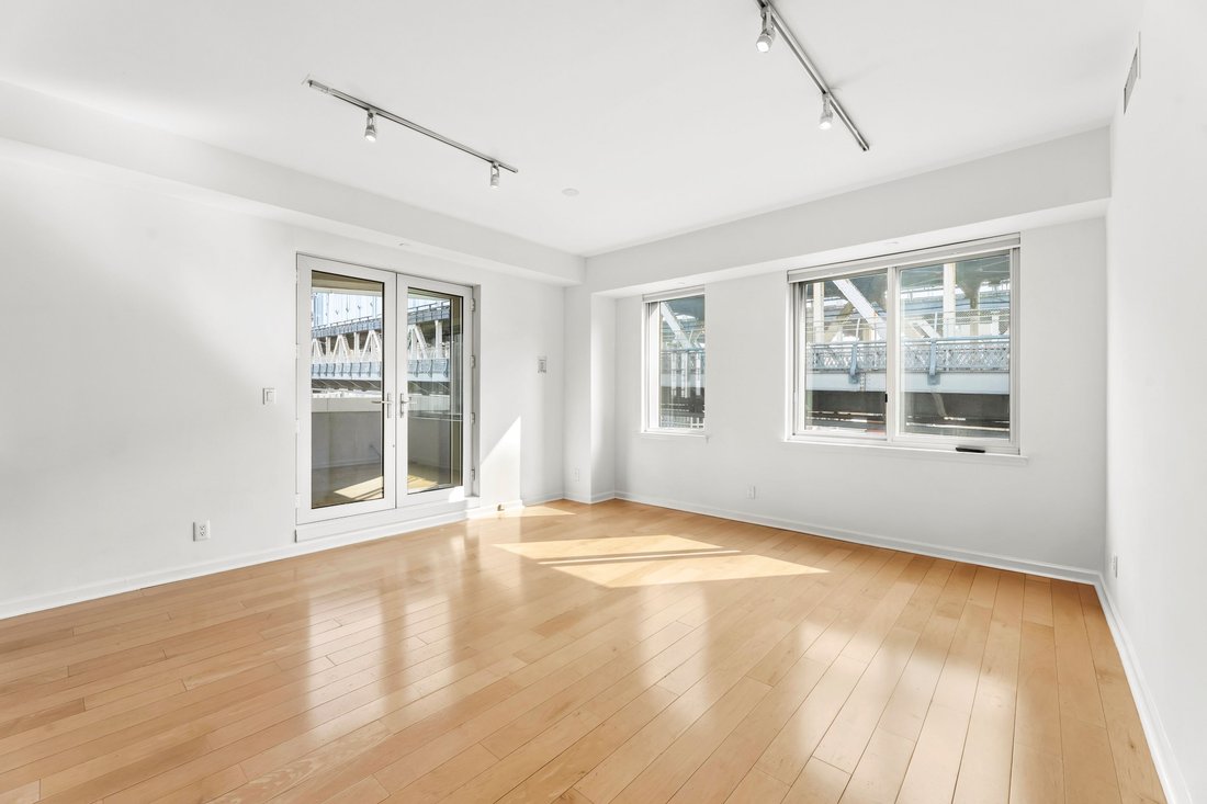 Condo in New York, New York, United States 3 - 18685397