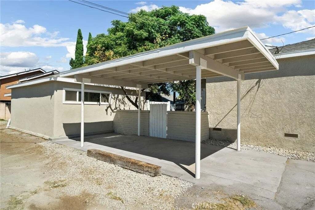 El Monte, California, United States 2 - 18685292