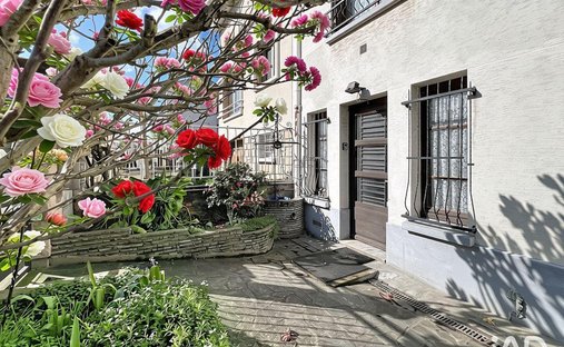 House in Kremlin-Saint Germain, Le Kremlin-Bicetre, France 1