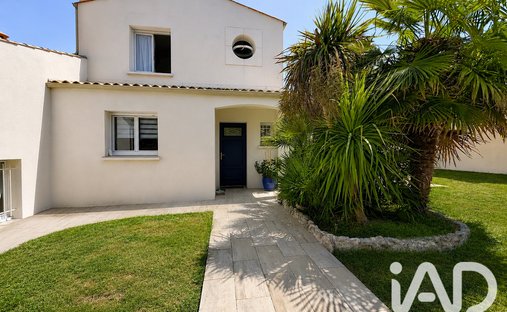 Casa a Est, Lagord, Francia 1
