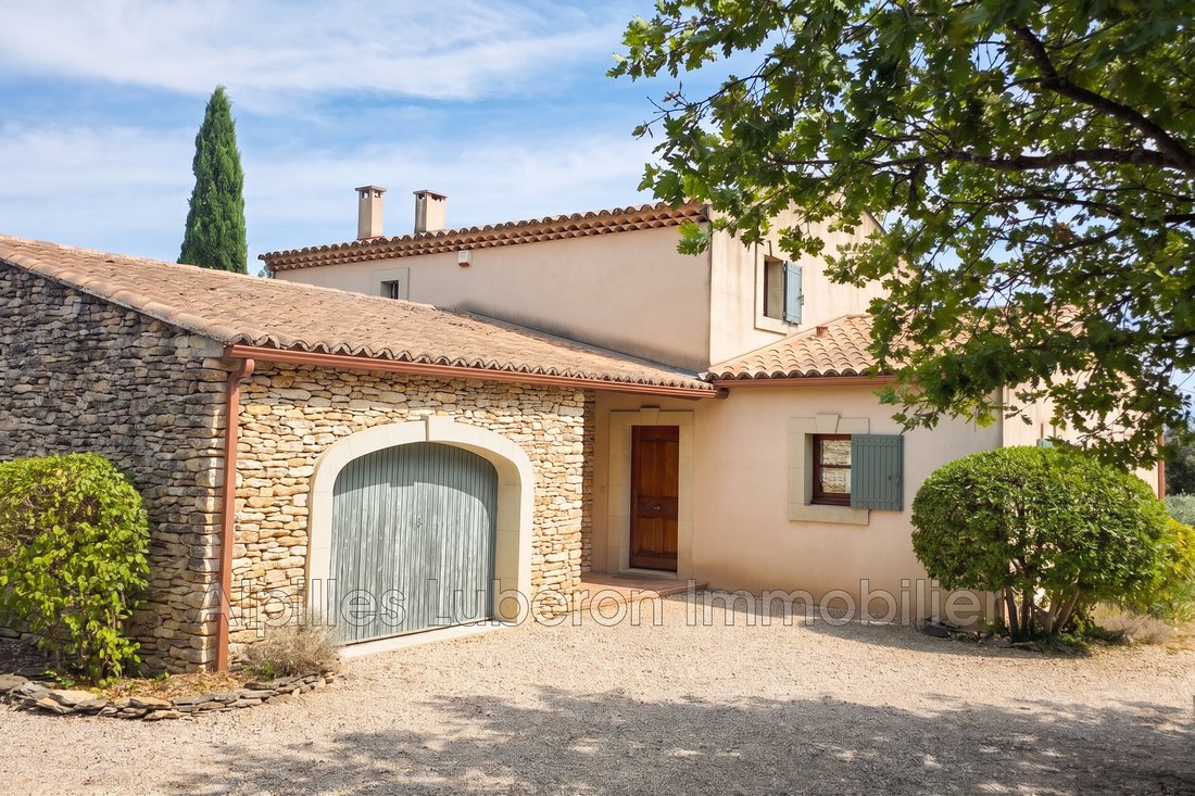 Villa in Cabrières-d'Avignon, Provence-Alpes-Côte d'Azur, France 2 - 18685343