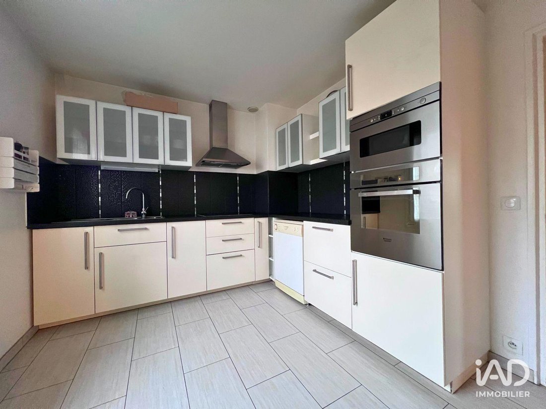 House in Kremlin-Saint Germain, Le Kremlin-Bicetre, France 4 - 18686882