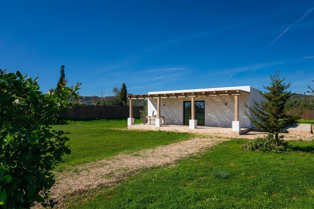 Villa in Sant Jordi de ses Salines, Sant Josep de sa Talaia, Balearic Islands 2 - 18684886