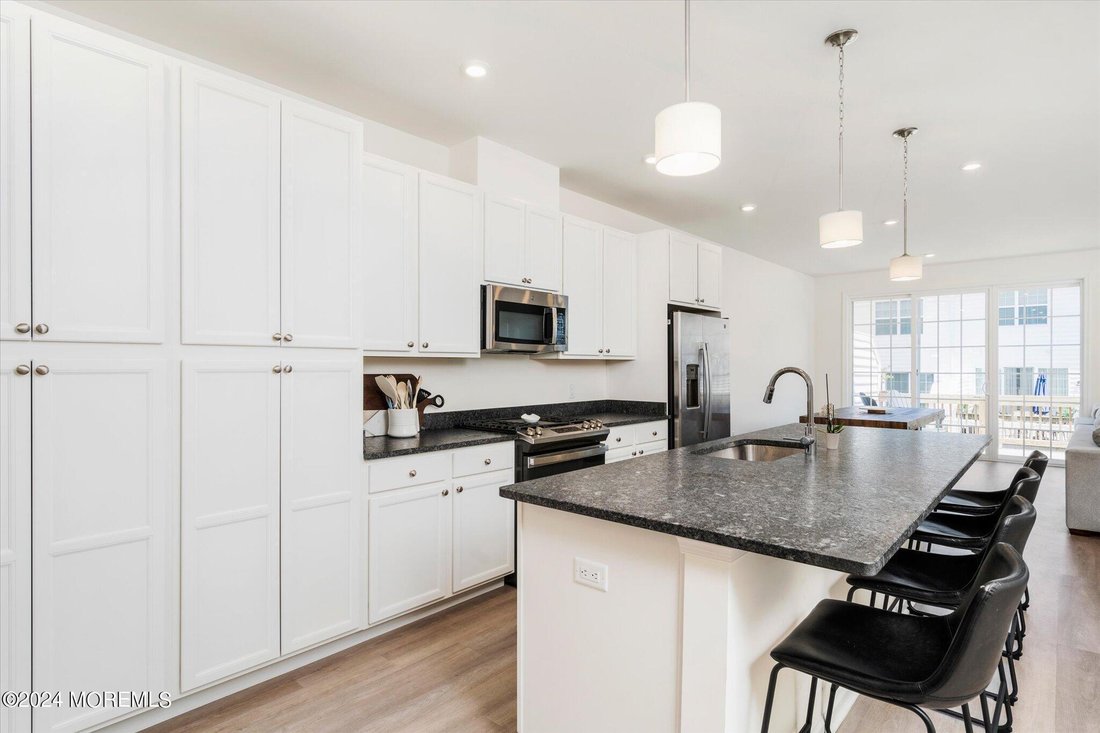 Condo in Belmar, New Jersey, United States 4 - 18684832
