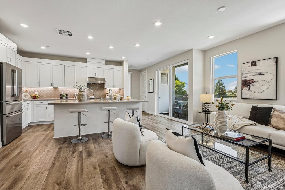 Condo in Sunnyvale, California, United States 3 - 18684658