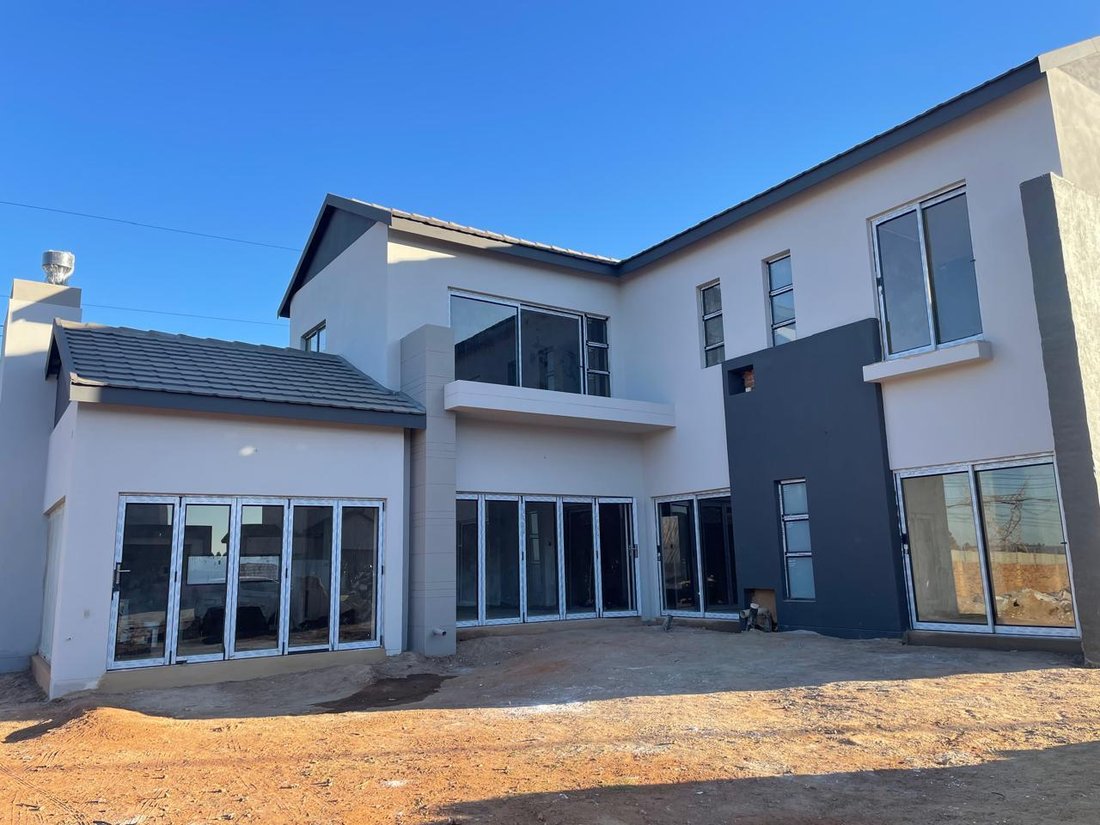 Country House in Olifantsfontein 410-JR, Gauteng, South Africa 2 - 18684922