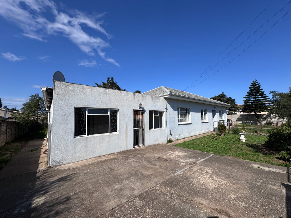 House in Despatch, Eastern Cape, South Africa 2 - 18684921