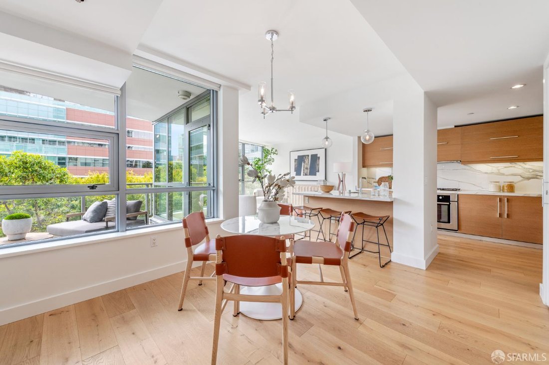 Condo in San Francisco, California, United States 4 - 18684649
