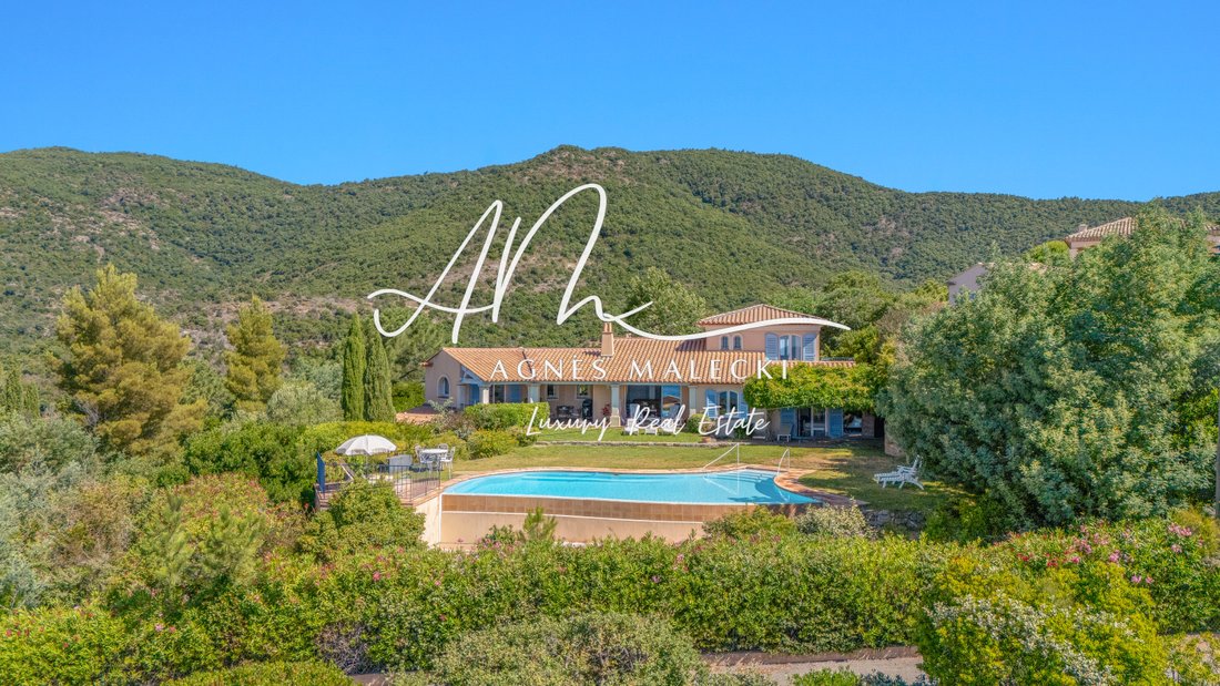 Villa in Rayol-Canadel-sur-Mer, Provence-Alpes-Côte d'Azur, France 1 - 18685005