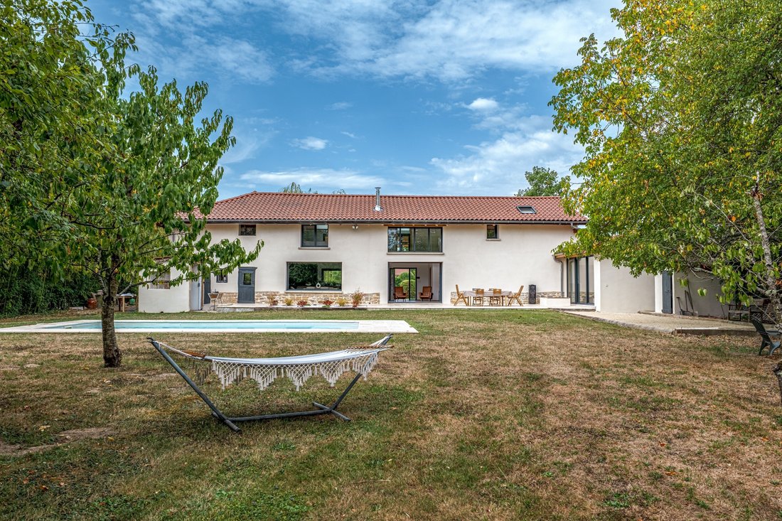 Farm Ranch in Gare-Peloux Mail-Citadelle, Bourg-en-Bresse, France 3 - 18685379