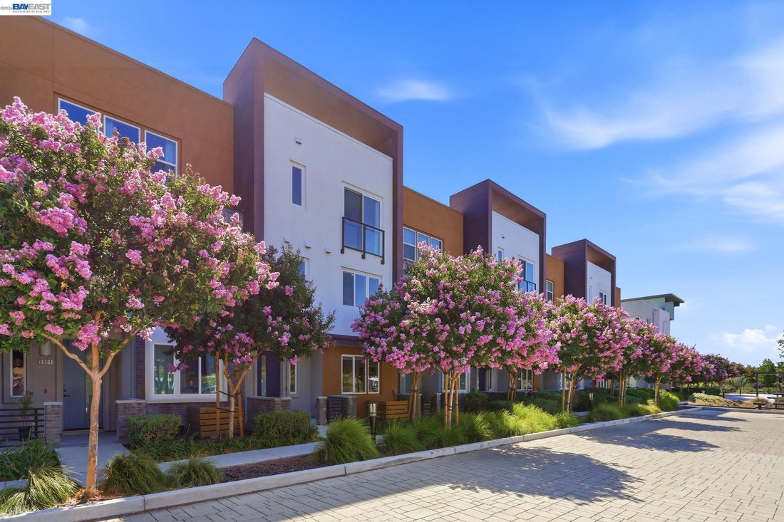 Townhouse in Dublin, California, United States 2 - 18684721