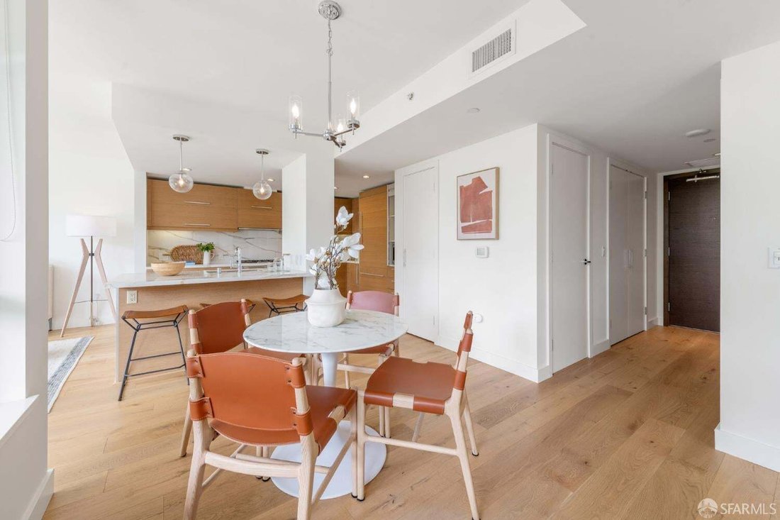 Condo in San Francisco, California, United States 5 - 18684649