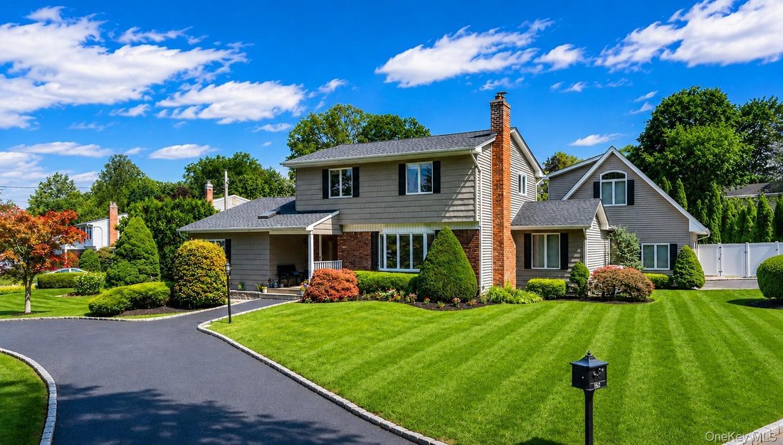 House in East Northport, New York, United States 2 - 18684717