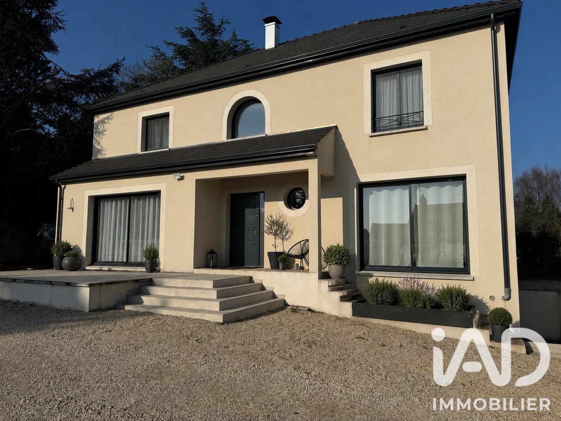 House in Presles-en-Brie, Ile-de-France, France 1 - 18246992
