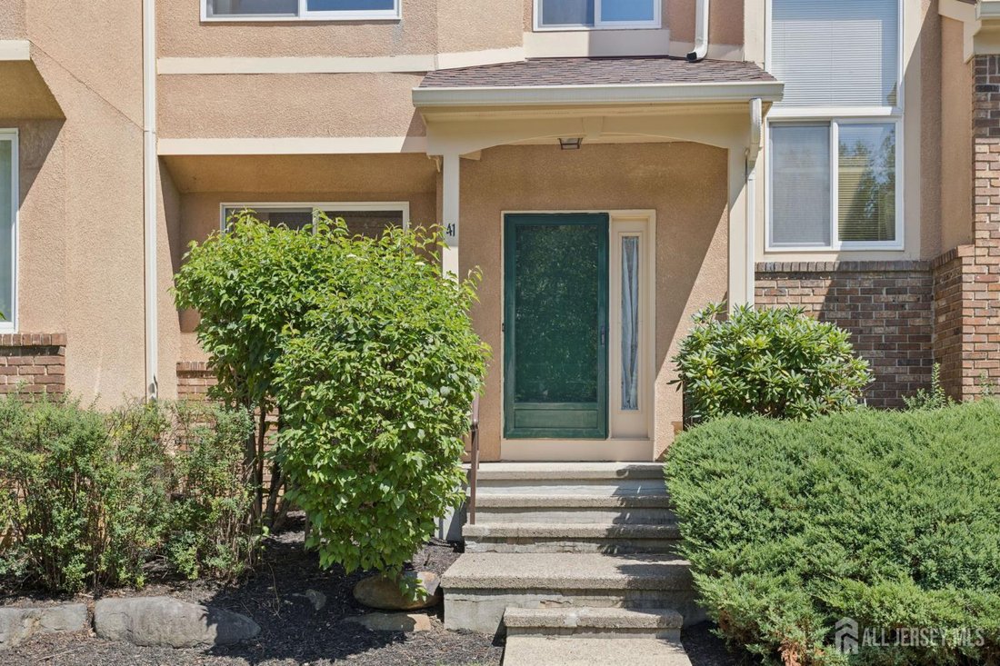 Townhouse in South Brunswick Township, New Jersey, United States 4 - 18685175