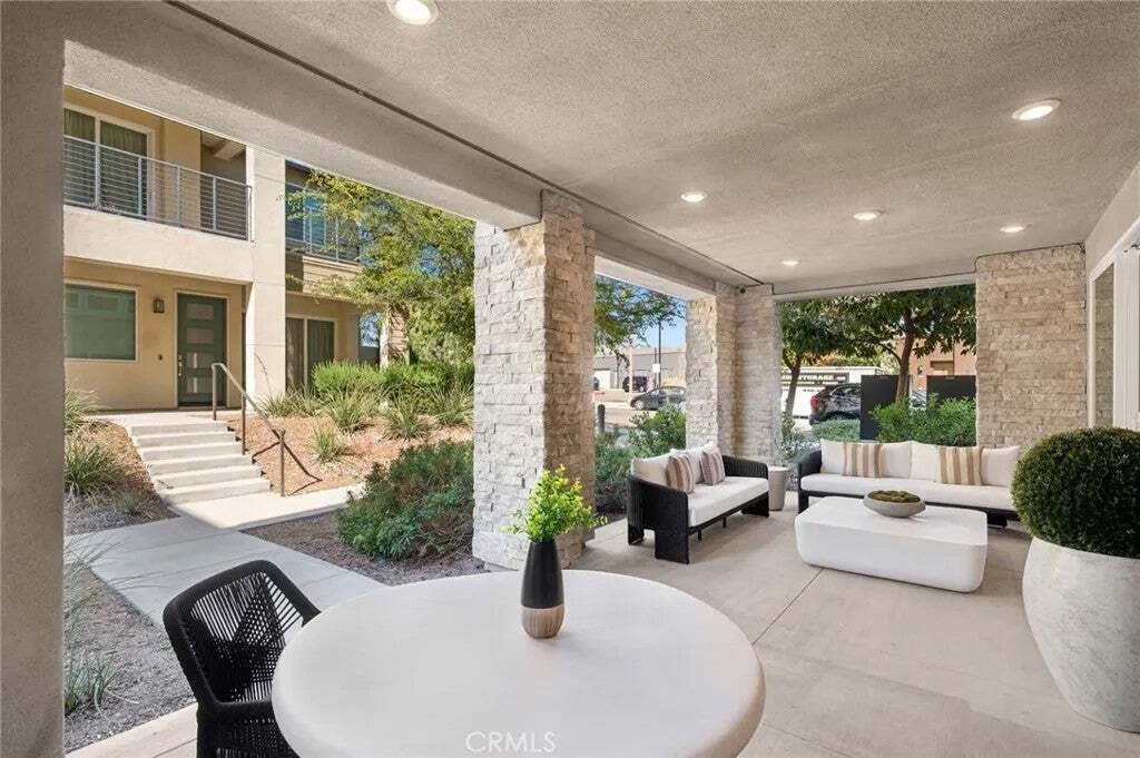 Condo in Irvine, California, United States 3 - 18685263