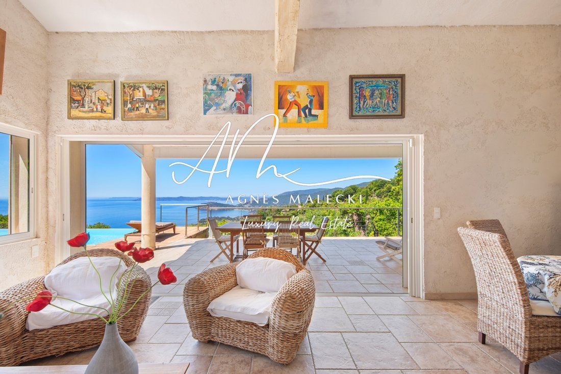 Villa in Rayol-Canadel-sur-Mer, Provence-Alpes-Côte d'Azur, France 4 - 18685048