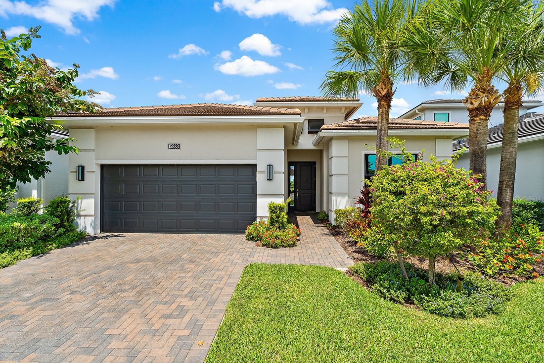 Loxahatchee, Florida, United States 1 - 18685418