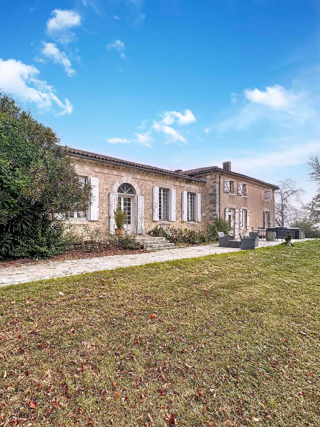 House in Sauveterre-de-Guyenne, Nouvelle-Aquitaine, France 1 - 18686275