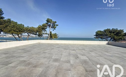 Apartment in Jonquieres Est, Berre-l'Etang, France 1