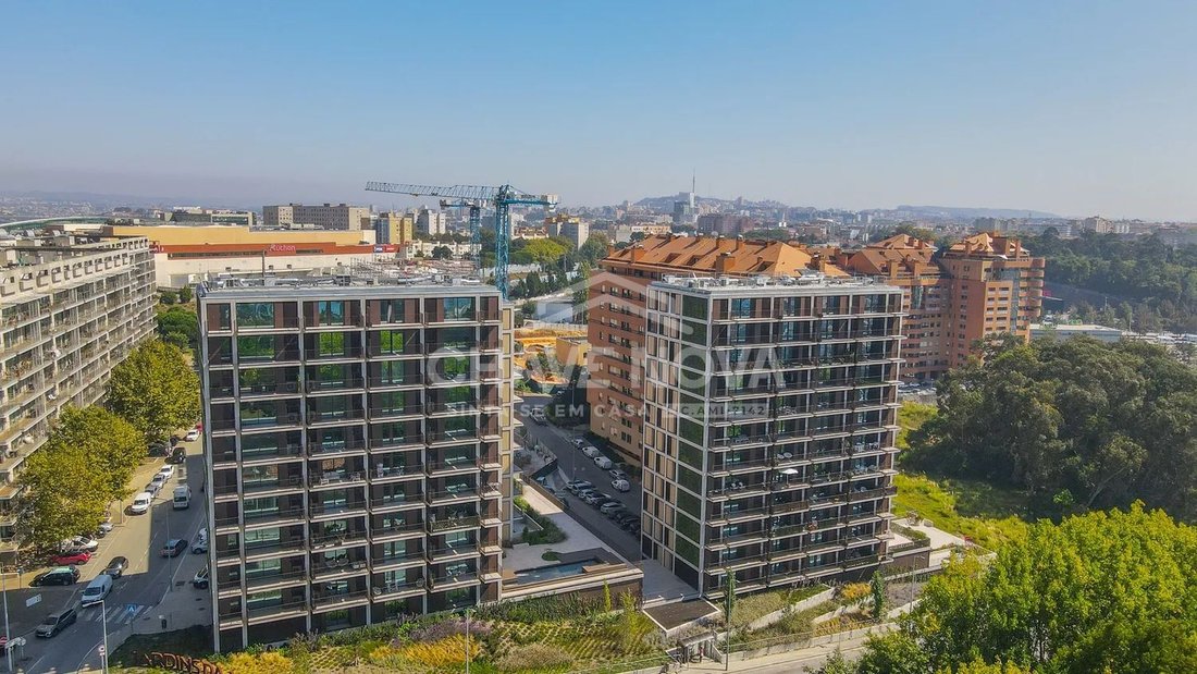Apartment in Santa Marinha e Sao Pedro da Afurada, Porto District, Portugal 1 - 18685330