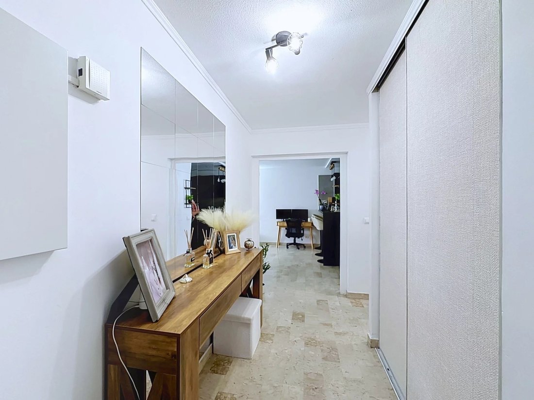 Apartment in Menton, Provence-Alpes-Côte d'Azur, France 4 - 18685032
